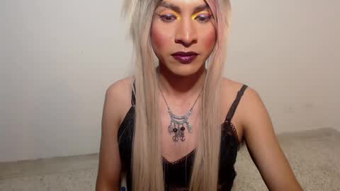 Danezka online show from 12-23-25, 06:11