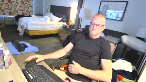 CAROLINA TIM online show from 05-03-26, 08:37