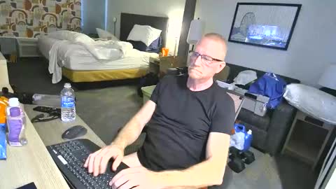 CAROLINA TIM online show from 05-10-26, 10:26