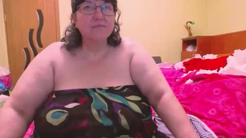 HugeTitsXXX online show from 01-14-26, 04:07