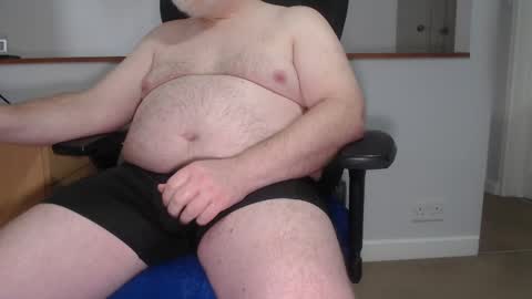 Huggie Bear online show from 03-09-25, 09:57