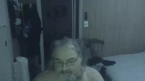 Snapshot of huggybear566 chatting on 02-23-26, 12:35 lonely huggy bear online show from 02-23-26, 12:35
