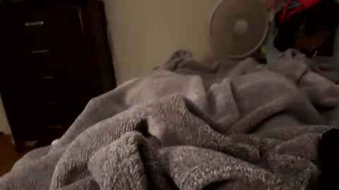 hugo242506 online show from 12-08-24, 11:35