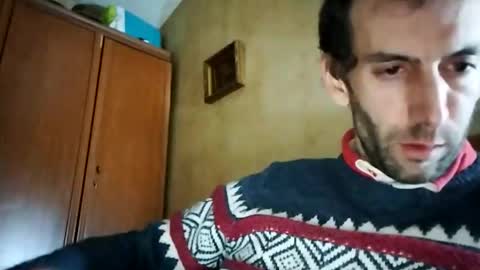 Snapshot of hugo25_xxx chatting on 02-14-26, 05:15 AdriBigcock online show from 02-14-26, 05:15