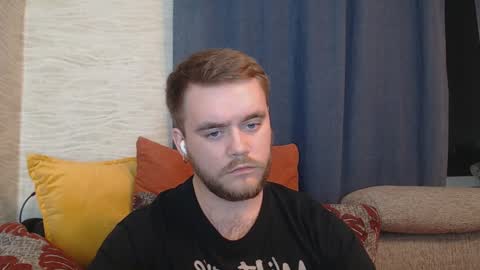 Snapshot of hugo__brad chatting on 12-08-24, 08:15 Hugo online show from 12-08-24, 08:15