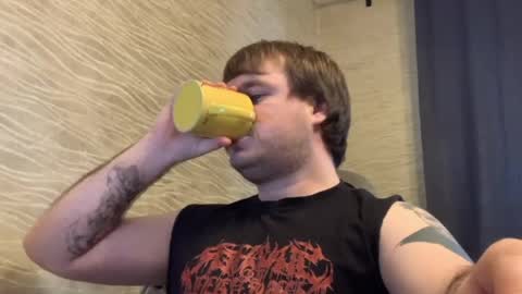 Snapshot of hugo__brad chatting on 03-01-26, 01:24 Hugo online show from 03-01-26, 01:24