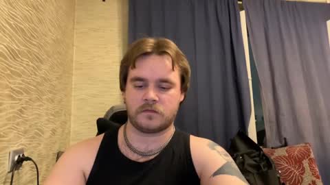 Snapshot of hugo__brad chatting on 03-02-26, 04:25 Hugo online show from 03-02-26, 04:25