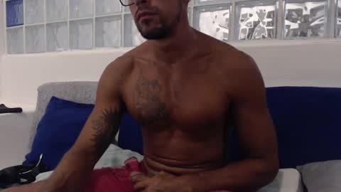 Colombian Milkman online show from 02-27-25, 07:55