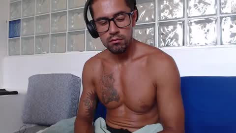 Colombian Milkman online show from 02-28-25, 08:07