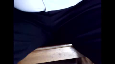 Snapshot of hugoexcitedman chatting on 06-11-26, 03:43 Hugo online show from 06-11-26, 03:43