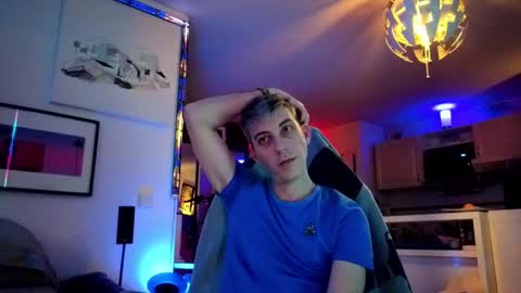 Snapshot of hugolandcam chatting on 01-26-25, 11:50 Hugo online show from 01-26-25, 11:50