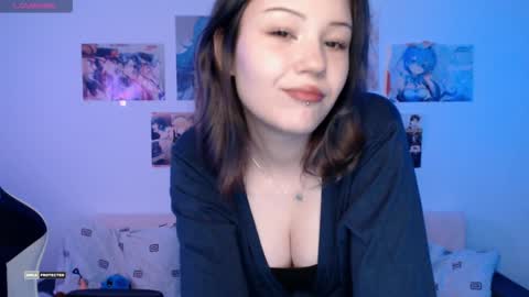 Snapshot of hugomin chatting on 12-12-24, 08:36 HugoMin online show from 12-12-24, 08:36