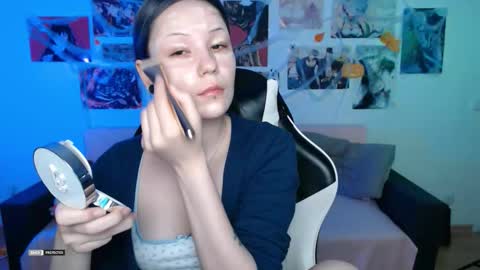 Snapshot of hugomin chatting on 10-22-25, 01:17 HugoMin online show from 10-22-25, 01:17