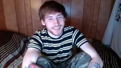 Snapshot of hugsankisses chatting on 11-12-25, 07:20 hugsankisses online show from 11-12-25, 07:20