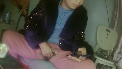 hujiajia520321431 online show from 02-11-26, 09:42