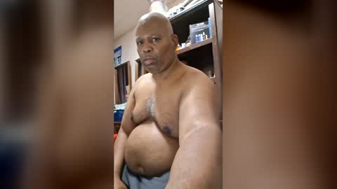 Snapshot of hukybear736 chatting on 07-10-26, 02:27 Clarence online show from 07-10-26, 02:27