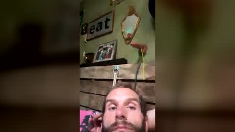 Snapshot of hung_hard_spun chatting on 06-12-26, 07:24 hung_hard_spun online show from 06-12-26, 07:24