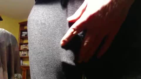 Snapshot of hung_hot_fit10 chatting on 12-18-25, 02:28 Big uncut cock dripping online show from 12-18-25, 02:28