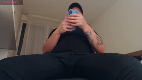 Snapshot of hungboyy25 chatting on 11-25-25, 08:14 Gabriel kemm online show from 11-25-25, 08:14