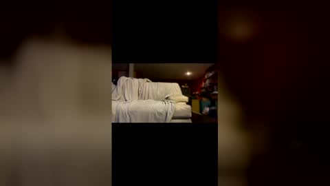 hungbwc99999 online show from 01-11-26, 07:35