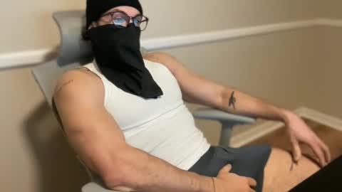 Snapshot of hungbwc9in chatting on 12-17-25, 03:56 HungBWC9in online show from 12-17-25, 03:56