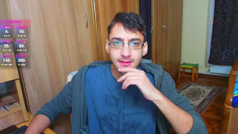 Snapshot of hungeddy chatting on 12-24-24, 09:39 Eddy online show from 12-24-24, 09:39