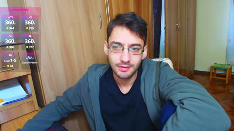 Snapshot of hungeddy chatting on 01-09-25, 01:35 Eddy online show from 01-09-25, 01:35