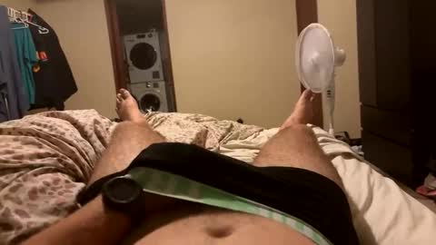 Snapshot of hunglefthard chatting on 12-21-25, 11:17 hunglefthard online show from 12-21-25, 11:17