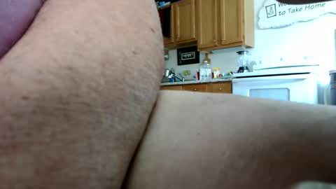 hunglikeahorse063790 online show from 04-18-26, 07:58