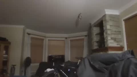 Snapshot of hunglikecrazyy chatting on 05-31-26, 02:09 Tyler online show from 05-31-26, 02:09
