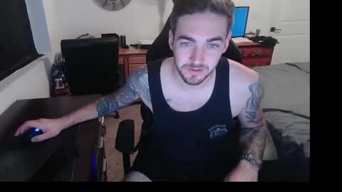 hungmtnman2256 online show from 03-22-26, 07:34