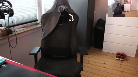 Snapshot of hungry_26 chatting on 12-15-24, 11:01 hungry_26 online show from 12-15-24, 11:01