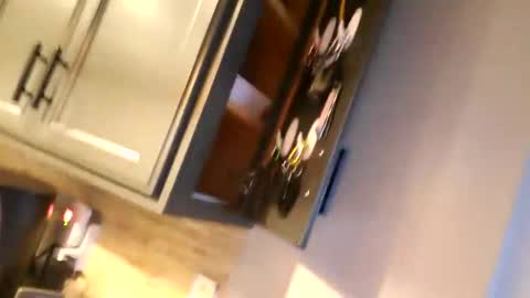 hungryluver online show from 02-07-25, 01:15