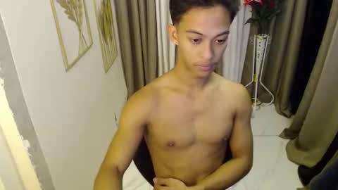 Snapshot of hunk_edward chatting on 04-26-26, 12:19 hunk_edward online show from 04-26-26, 12:19