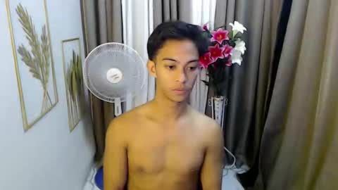 Snapshot of hunk_edward chatting on 05-04-26, 01:34 hunk_edward online show from 05-04-26, 01:34