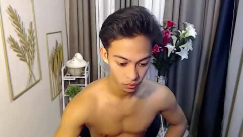 Snapshot of hunk_edward chatting on 05-10-26, 06:29 hunk_edward online show from 05-10-26, 06:29