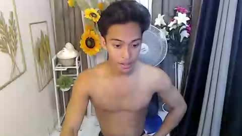Snapshot of hunk_edward chatting on 05-14-26, 07:37 hunk_edward online show from 05-14-26, 07:37