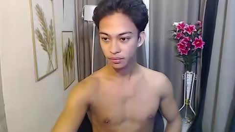 Snapshot of hunk_edward chatting on 05-27-26, 06:54 hunk_edward online show from 05-27-26, 06:54