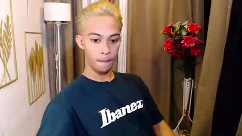 Snapshot of hunk_edward chatting on 06-10-26, 07:51 hunk_edward online show from 06-10-26, 07:51