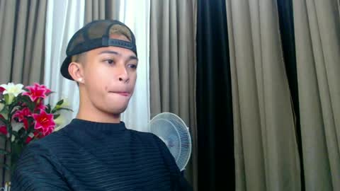 Snapshot of hunk_edward chatting on 06-27-26, 08:08 hunk_edward online show from 06-27-26, 08:08