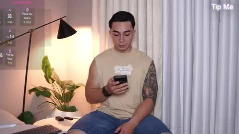 hunk_ryan online show from 10-30-25, 09:44