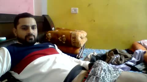 hunkster102 online show from 02-08-25, 06:01