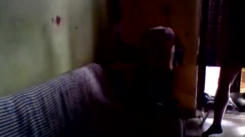 hunkster102 online show from 02-15-25, 05:41