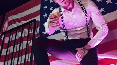 Snapshot of hunkytime chatting on 05-31-26, 01:07 I AM NOT A DIRECTOR I AM THE BOSS KINGDADDYSIRSTR8ALPHAMASTER online show from 05-31-26, 01:07
