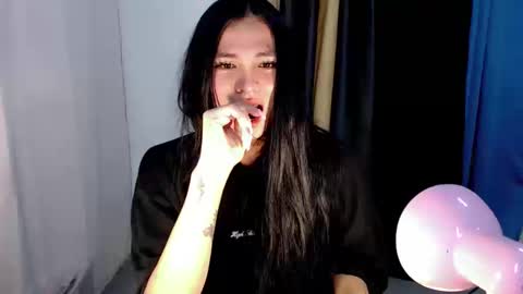 Snapshot of hunkyzeus chatting on 12-21-24, 12:49 hunkyzeus online show from 12-21-24, 12:49