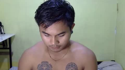 Snapshot of hunkyzeus chatting on 10-09-25, 10:02 hunkyzeus online show from 10-09-25, 10:02