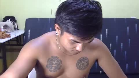 Snapshot of hunkyzeus chatting on 10-10-25, 11:53 hunkyzeus online show from 10-10-25, 11:53