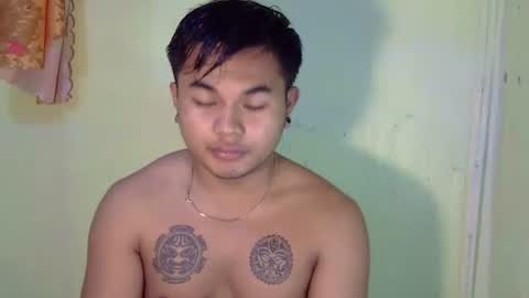 Snapshot of hunkyzeus chatting on 10-22-25, 10:15 hunkyzeus online show from 10-22-25, 10:15