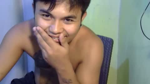 Snapshot of hunkyzeus chatting on 11-25-25, 01:22 hunkyzeus online show from 11-25-25, 01:22