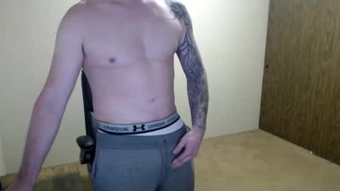 Snapshot of hunter_jayden7 chatting on 05-17-26, 02:20 TypsyT7 online show from 05-17-26, 02:20